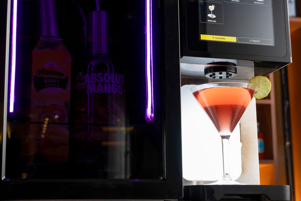 Mixologiq Mixo 8 kokteili automaatne doseerimine